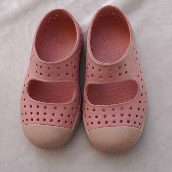 Native Shoes Girls C8 Water Shoes Pink Mary Jane Slip On - Picture 1 of 7